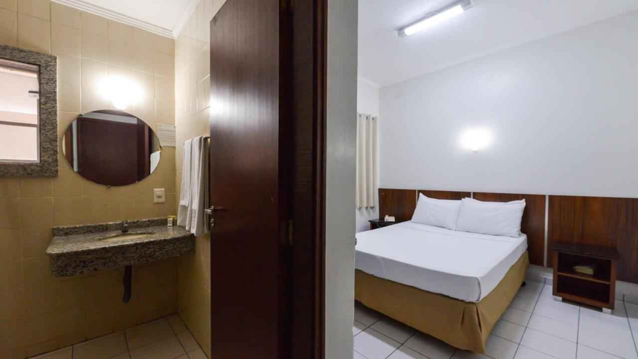 Araucaria Hotel Business - Маринга Екстер'єр фото